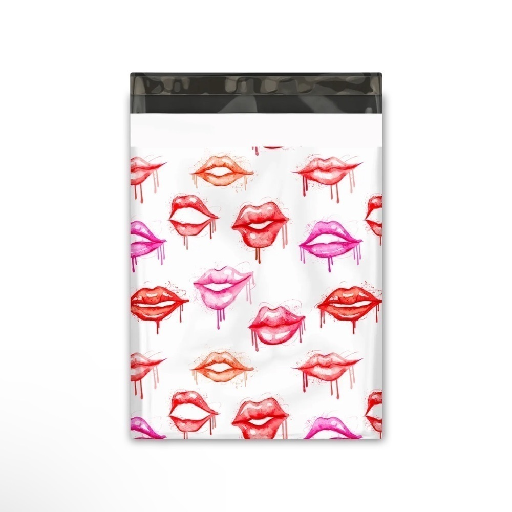 15 count, 10x13” Kiss Lips Polymailer Bags